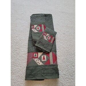 Santens Holiday Towel Set Green Christmas Tree Set Of 3 Reversible New